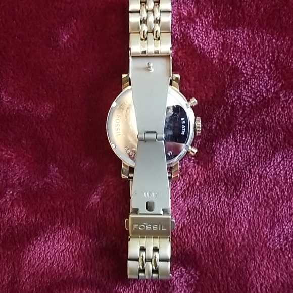 Fossil Watch - Picture 2 of 3